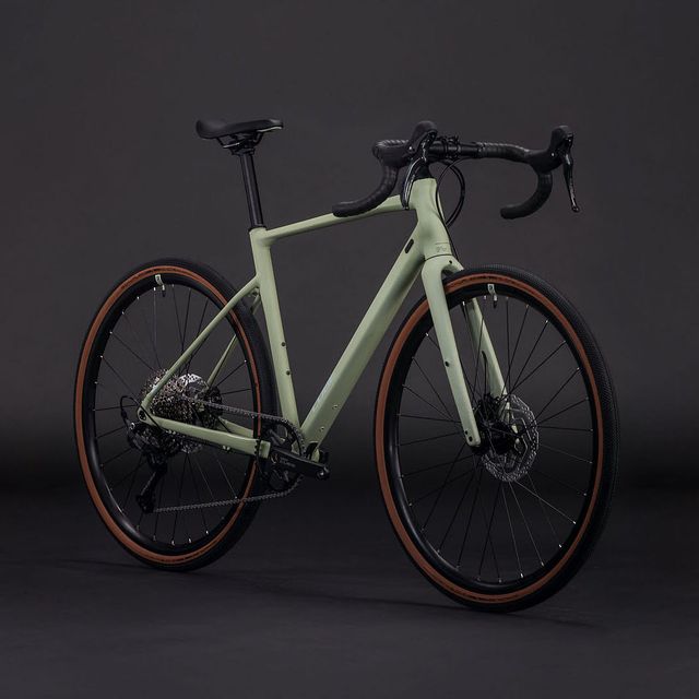 Cube Nuroad Pro gravel-pyörä